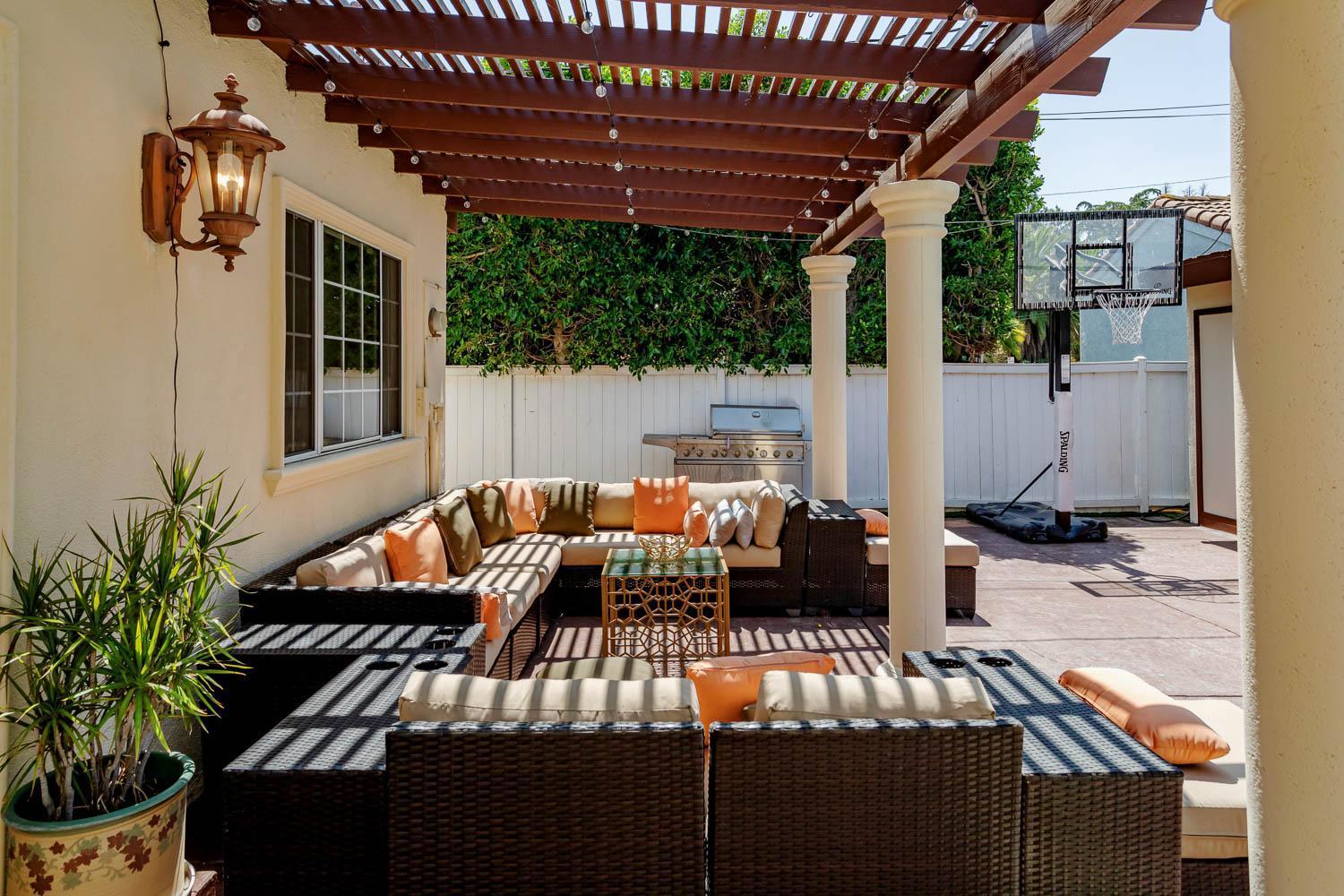 Cozy With Pool And Jacuzzi Minutes From Universal *