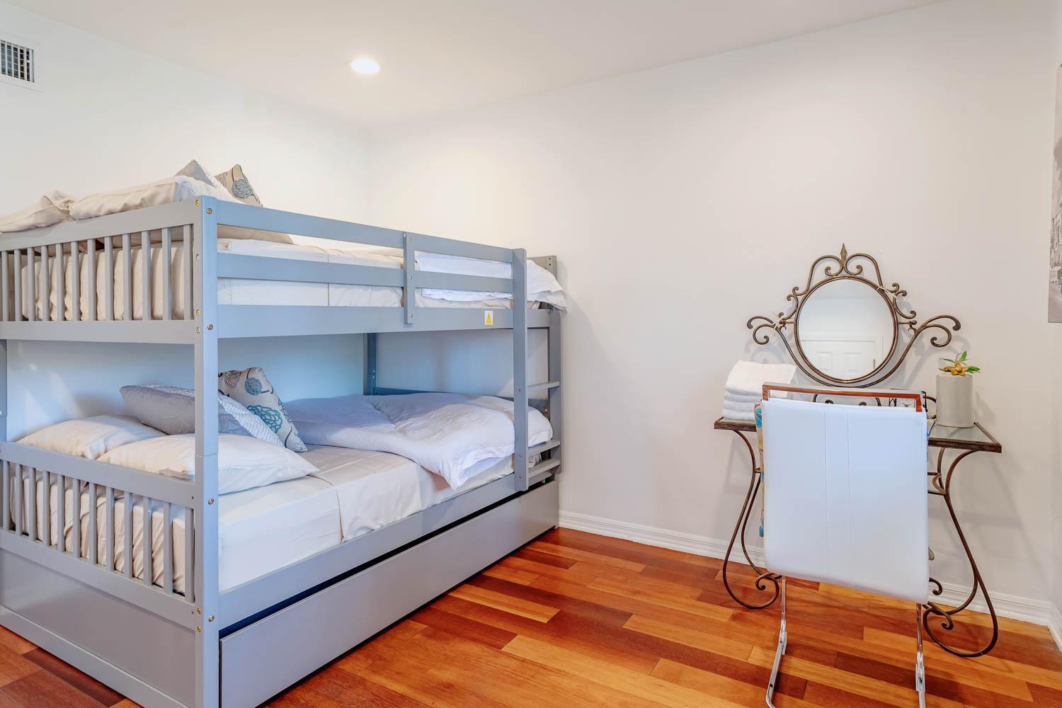 Cozy With Pool And Jacuzzi Minutes From Universal Casa de férias Los Angeles